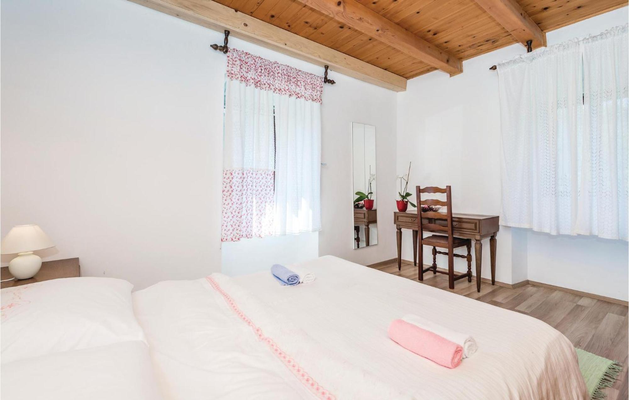 Nice Apartment In Kastav With Wifi ภายนอก รูปภาพ